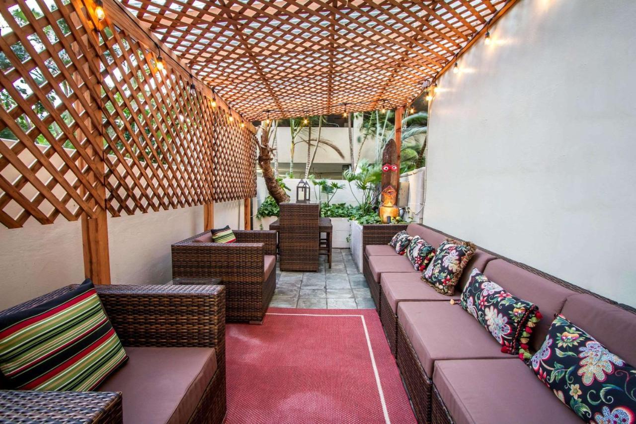 Hotel Equus à Honolulu Extérieur photo